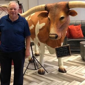 Meet your Posher, Larry